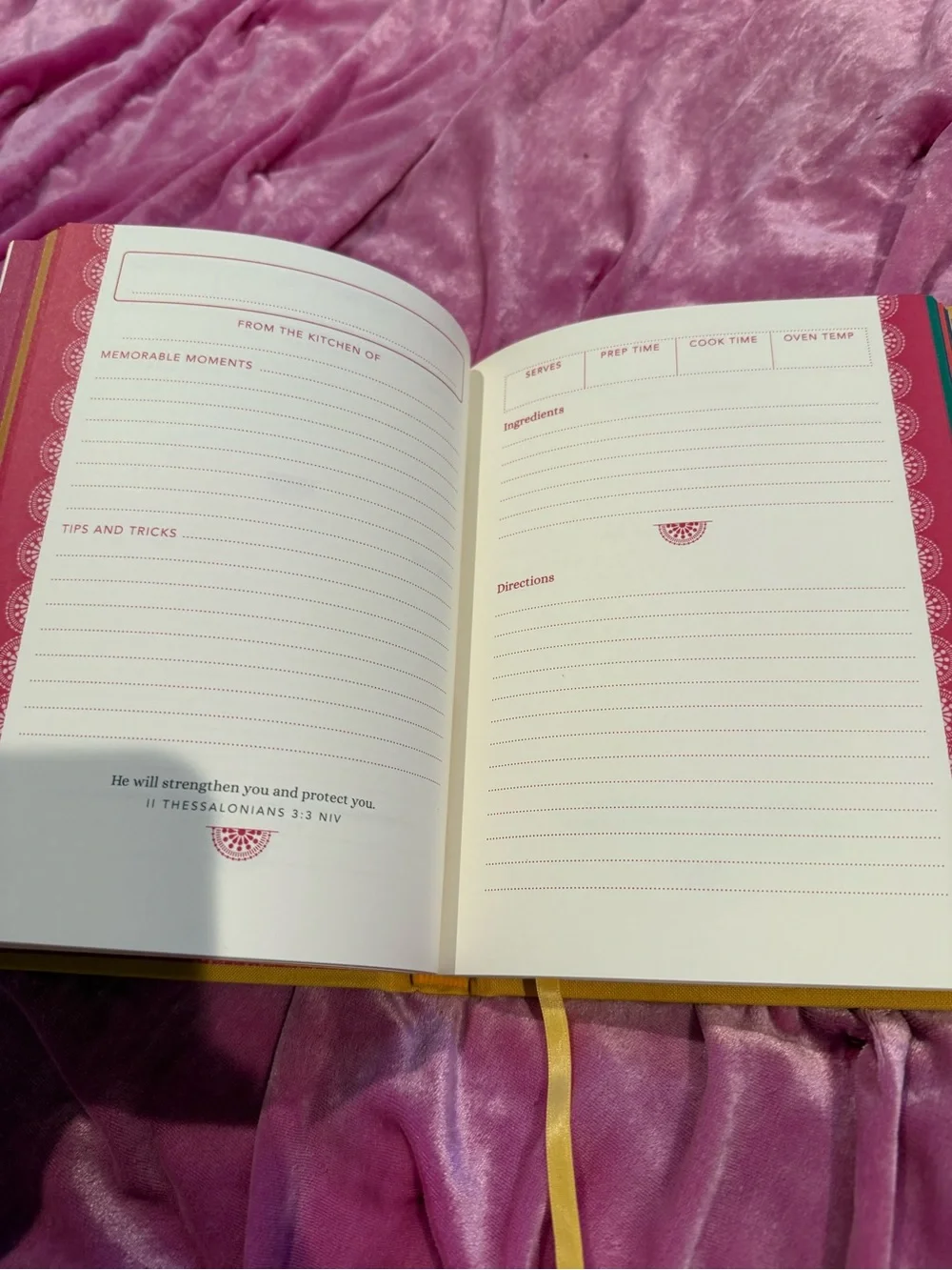 My Family Recipe Journal - Gold Keepsake Cookbook Organizer